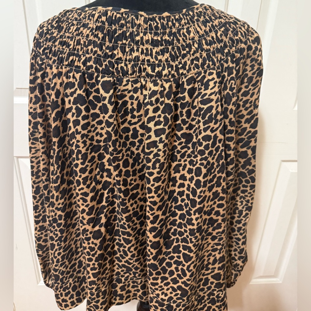 Leopard Print Women's Top Size 3X - Picture 2 of 3